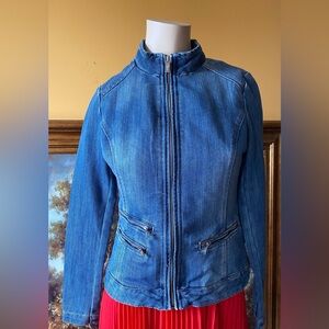 🇨🇦🇨🇦🇨🇦Guess Denim Jacket 🇨🇦🇨🇦🇨🇦